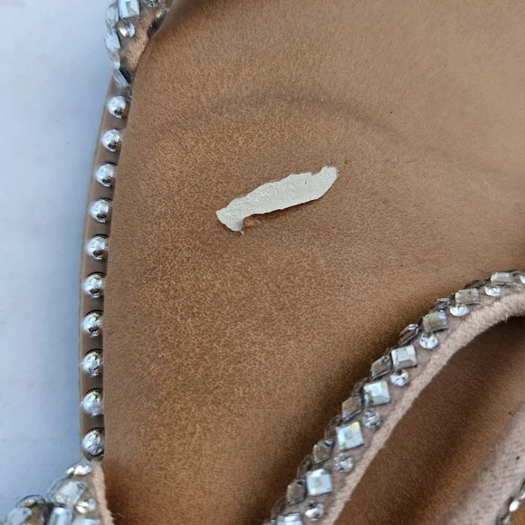 Rouge helium sandle - Picture 4 of 6